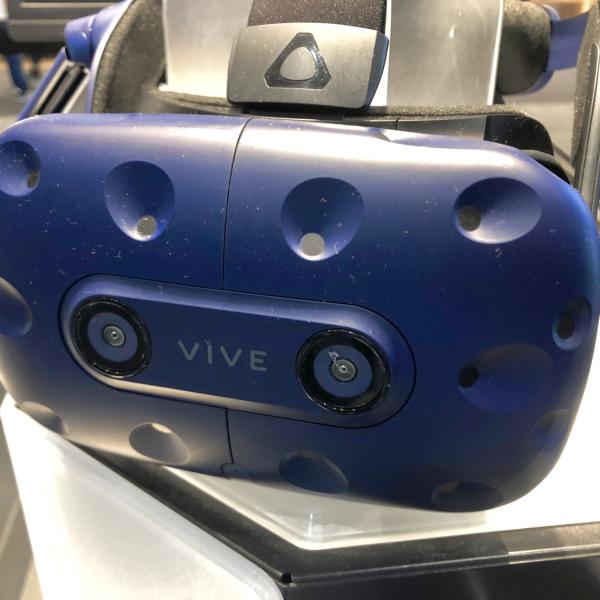 HTC Vive Cosmos Elite VR Headset